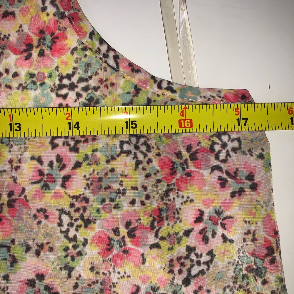 Candie’s Floral Razor Back Tank Size Medium - Picture 3 of 7